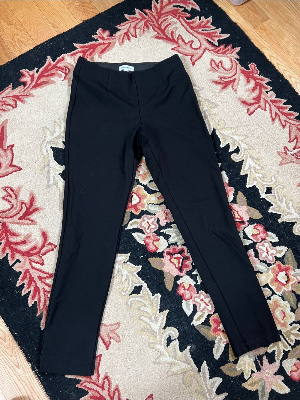Calvin Klein Black Skinny Ponte Ankle Pants